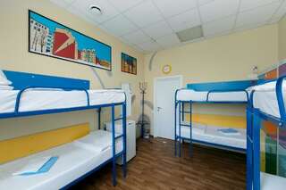 Гостиница Аква Хостел Санкт-Петербург Кровать в общем 6-местном номере-2