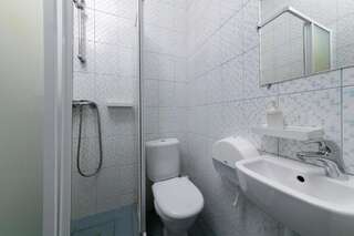 Гостиница Аква Хостел Санкт-Петербург Стандартный двухместный номер с 1 кроватью-9