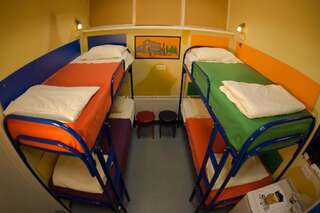 Гостиница Аква Хостел Санкт-Петербург Кровать в общем номере с 4 кроватями-4